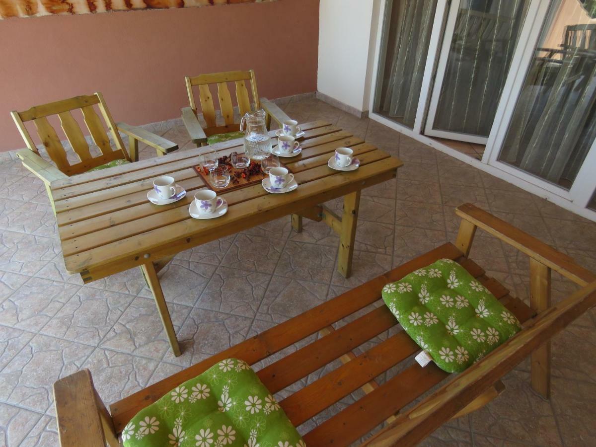Guesthouse Dila Galovac  Exterior photo
